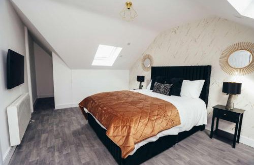 Barrow-on-Trent Apartment | Hen & Chickens Luxury Apartments, Free Parking, By DerBnB
