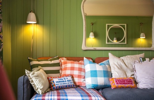 Scunthorpe Other | Hen Party House Sleeping 13: Private Spa & Catering