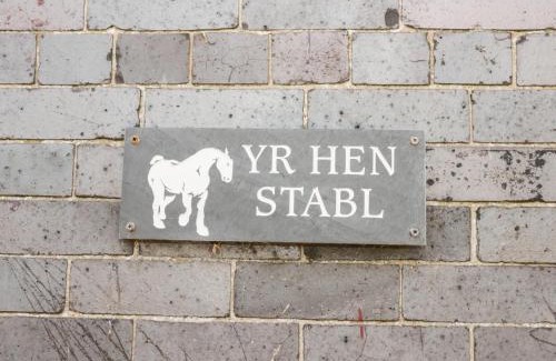 Llanrwst House | Hen Stabl