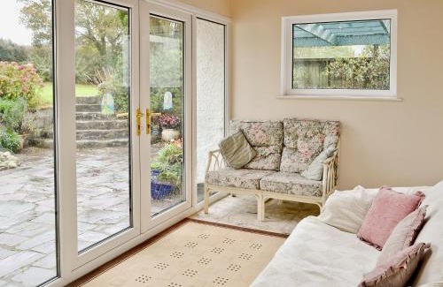 Llanfaethlu House | Hen Ysgol