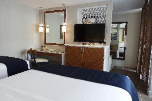 Boracay Island Resort | Henann Crystal Sands Resort