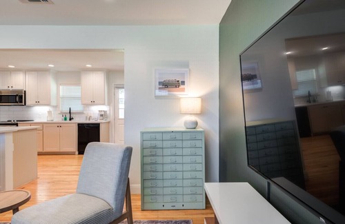 Lubbock House | Hendrix House - 2BR/2BA - Dog Friendly!