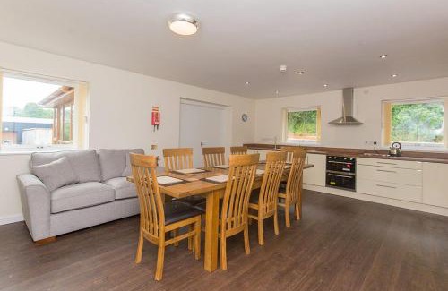 Llanddeusant House | Hendy - First Floor Apartment
