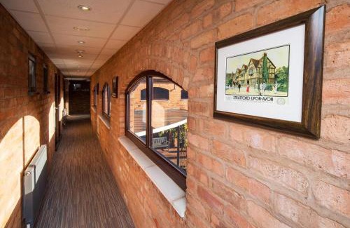 Wixford House | Henley Lodge