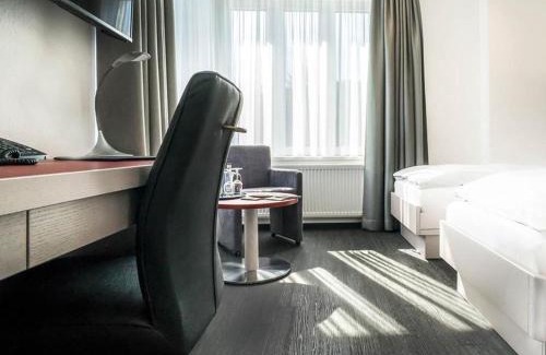Meschede Hotel | Hennedamm Hotel