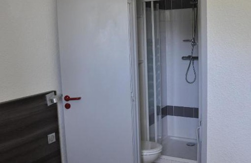 Rostrenen Hotel | Henri 4