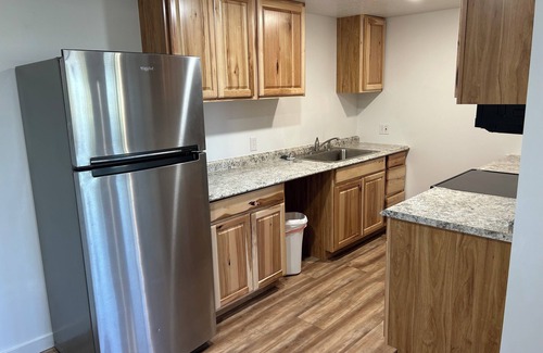 Roosevelt House | Henries Hideout, Newly Renovated Spacious 5-bedroom house in lovely Neola