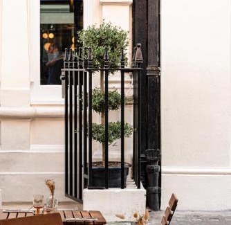 Covent Garden Hotel | Henrietta Experimental