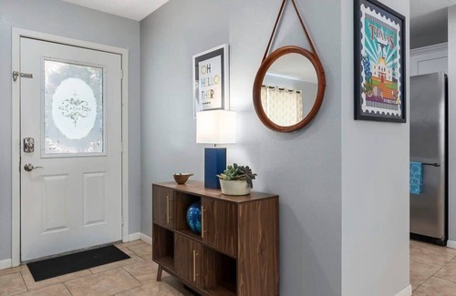 Fredericksburg House | Henrietta Haus, Pet Friendly, Hot tub, Sleeps 6!