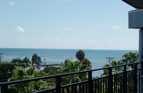 Key West Condo | Henry's Penthouse on the Ocean in Key West - weekly/nightly rentals