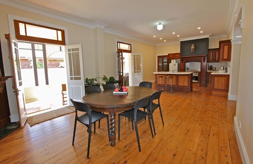 Central Mudgee House | HENRY’S BASTILLE ACCOMMODATION