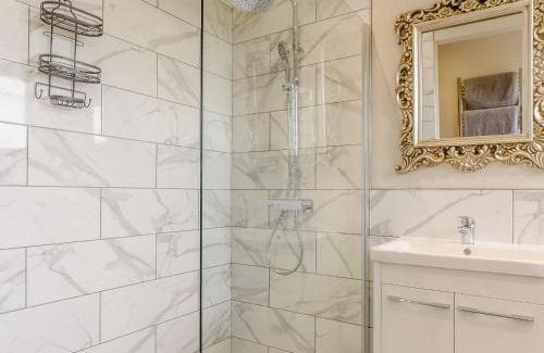 Old Somerby House | Henrys Retreat