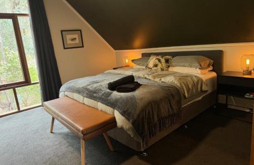 Hepburn House | Hepbirds