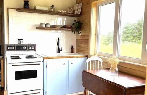 Bayview Cottage | Her Francis