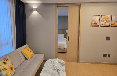 Haeundae Apartment | Hera Haeundae Family Residence