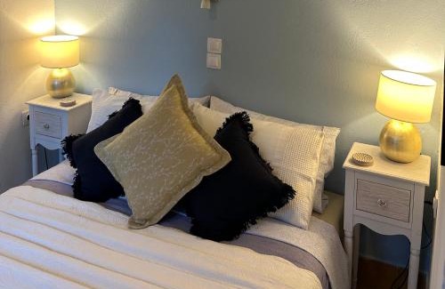 Vathi Apartment | Hera's Hideaway