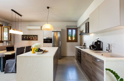 Kirianna Villa | Hera Villa, Family Paradise with Heated Pool
