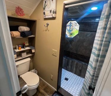 Gatlinburg - Pigeon Forge House | Herbal Essence, 420&Pets Yes