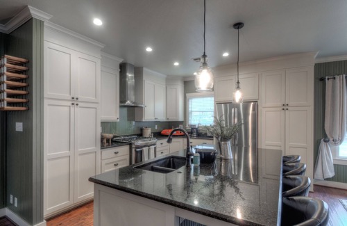 Fredericksburg House | Herber Haus, 6-7 blocks from Main St, close to Wineries and Shopping