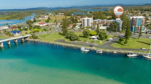 Tuncurry Apartment | Heritage 201