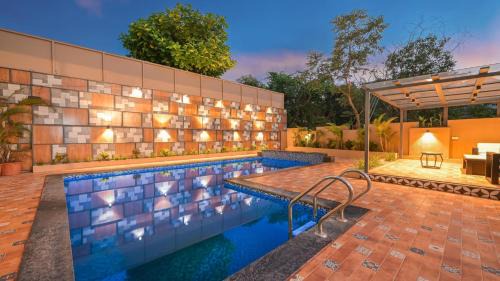 Tungarli Villa | Heritage 4Bhk Villa Lonavala With Turf
