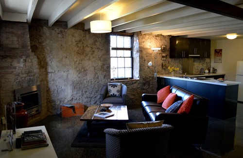 Battery Point Cottage | Heritage Garden Cottage