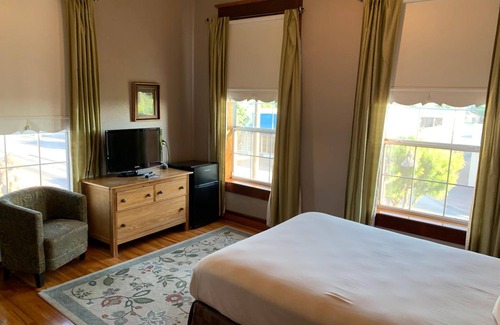 Artesia Hotel | Heritage Inn