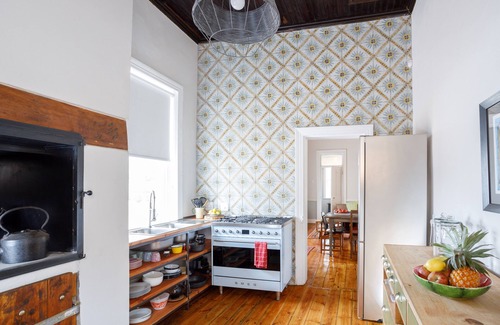 De Rust House | Heritage Property Sleeping 6 guests
