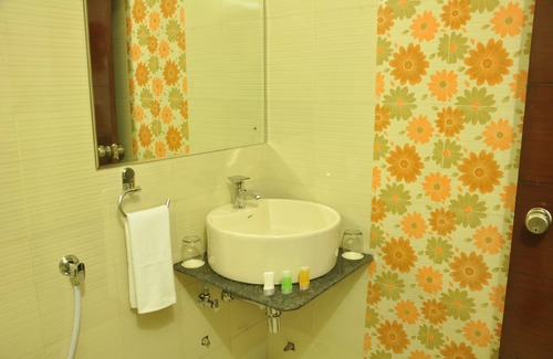 Adarsh Nagar Hotel | Heritage spacious Room @ walled city