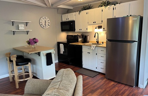 Sugar Mountain Condo | Herman's Hideaway: Remodeled Sugar Mountain Condo, Steps to the Slopes!