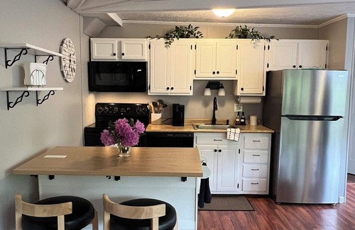 Sugar Mountain Condo | Herman's Hideaway: Remodeled Sugar Mountain Condo, Steps to the Slopes!