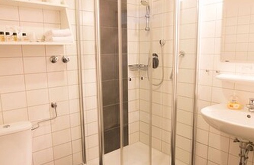 Bahnhofsviertel Hotel | Hermes Hotel