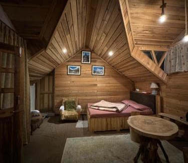 Darjeeling House | Hermit Retreat