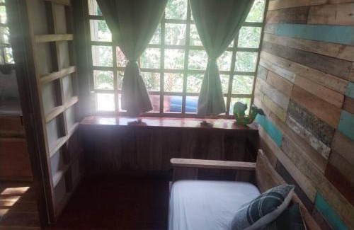 Chiguata House | Hermosa Cabaña Bosque y Mar, Relax y disfrute!