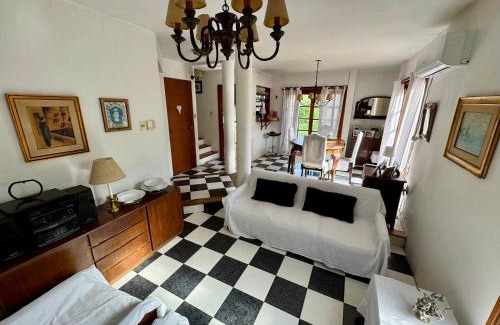 Ciudad de la Costa House | Hermosa Casa familiar de 2 pisos con patio amplio