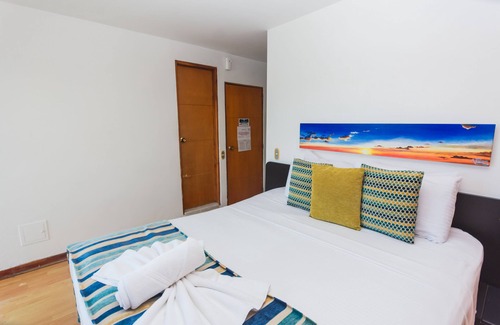 Guatape Hotel | Hermosa Habitación Suite Deluxe En Guatape