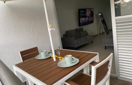 Sabaneta Apartment | Hermoso Aparta suite con ingreso privado Piscina turco y gimnasio