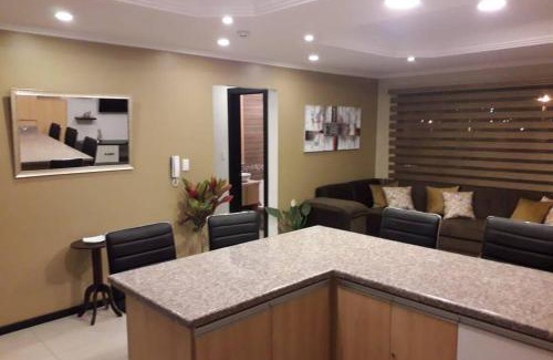 Canaribamba Apartment | Hermoso apartamento en condominio La Victoria