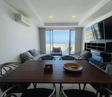 Salinas Apartment | Hermoso departamento con vista al mar en Salinas!