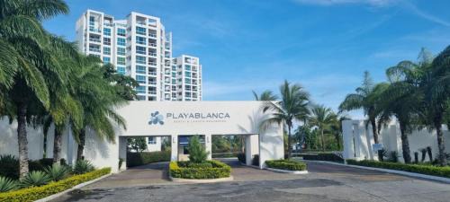 Playa Blanca Apartment | Hermoso estudio con vista al mar en el Town Center de Playa Blanca Panamá