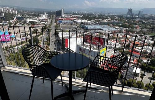 Leon Apartment | Hermoso Loft frente a Plaza Mayor en León Gto