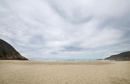 Herolds Bay Apartment | Herolds Bay Accommodation - Hiers Ons Weer Downstairs