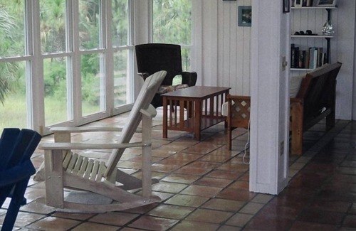 Cedar Key House | Heron Lane House - Windows to a Secluded Waterfront