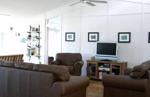 Cedar Key House | Heron Lane House - Windows to a Secluded Waterfront