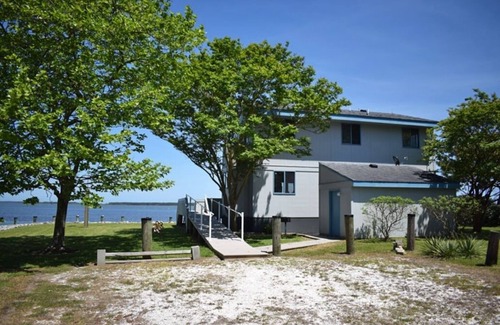 Deep Hole House | Heron's Roost-Waterfront, Oyster Bay