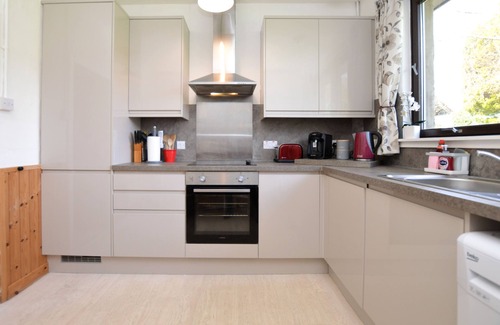 Kilmun Cottage | Heronlea Cottage - 4 guests, pet friendly, picturesque Scottish setting