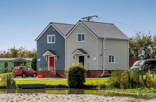 Burgh le Marsh Resort | Herons Mead Cottages