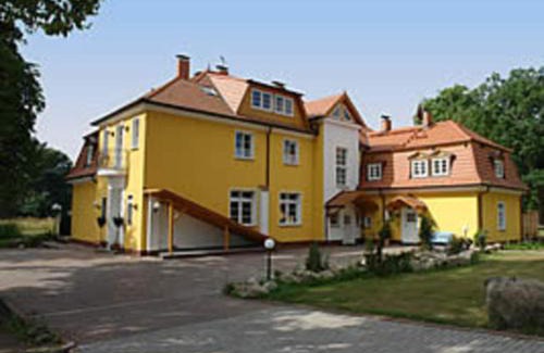 Garz/Rugen House | Herrenhaus Poppelvitz