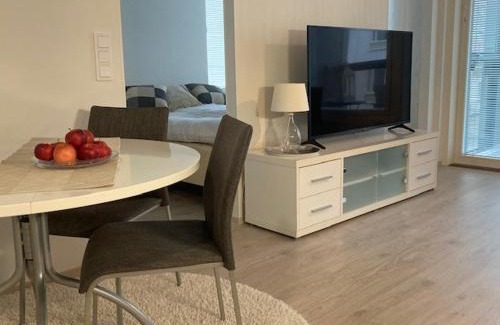Tampere Apartment | Hervannassa uusi saunallinen kaksio + Parkkipaikka + Ratikka