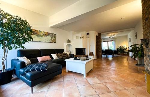 Roedermark Apartment | Herzensort - Schönes Haus mit Terrasse und Gartenblick